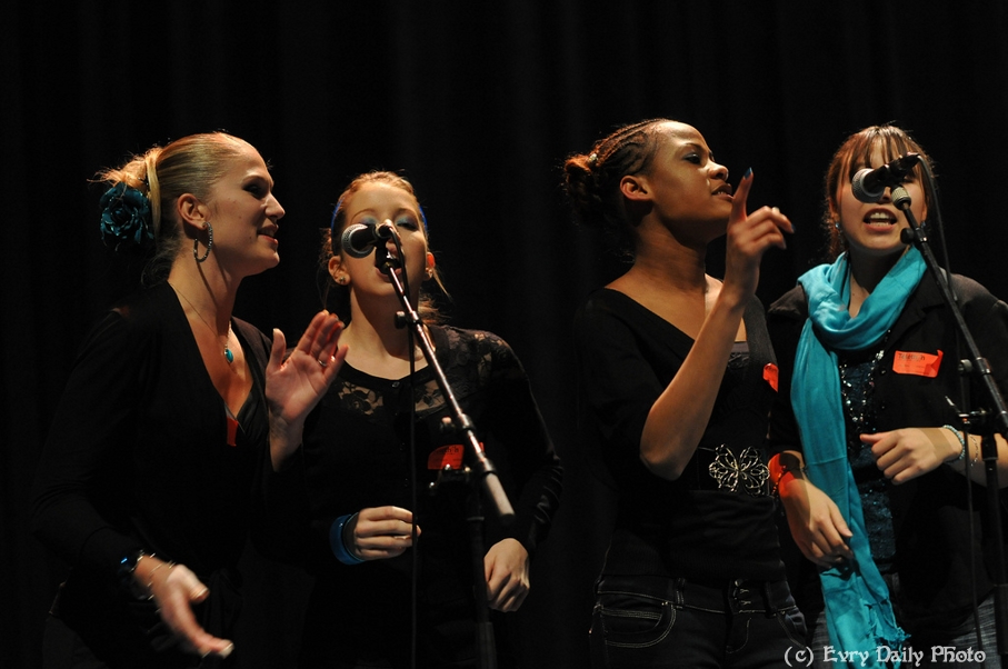 Evry Daily Photo - Telethon Evry 2010 - Concert Evry University Gospel - large - 5243979362.jpg